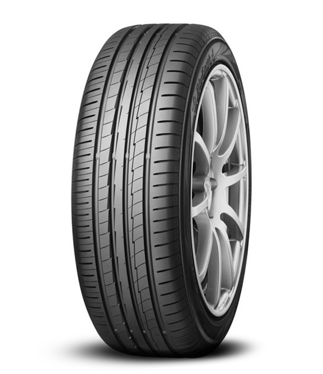 215/60 R17 96H Yokohama Bluearth-A AE-50
